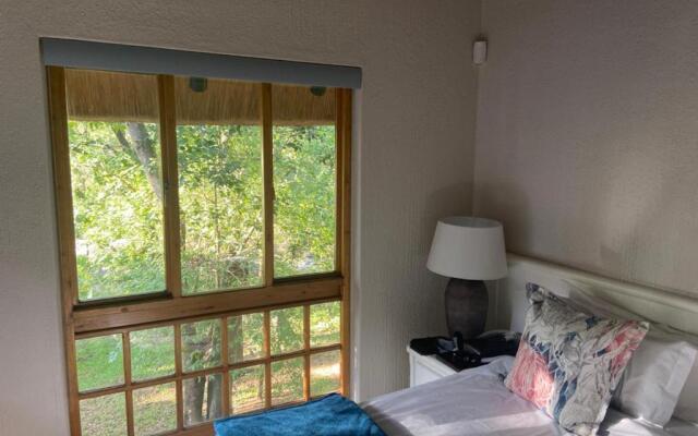 Kruger Park Lodge - IKZ2 - 3 Bedroom Chalet