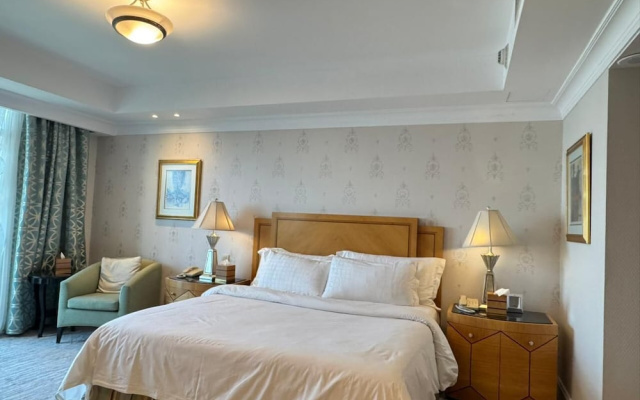 Premium SA at 4 Seasons Hotel