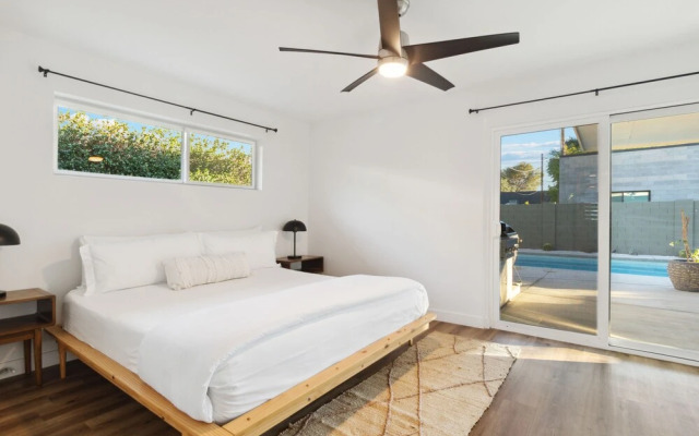 Twin Sunsets Oasis with 2 Pools