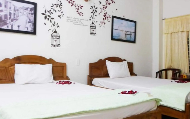 Lucky House Hotel
