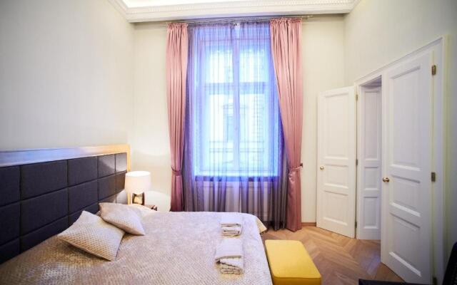 Count Zrinyi Luxourious Residence