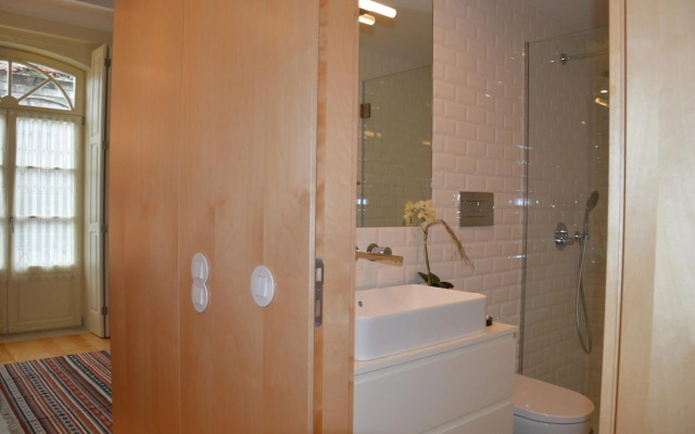 Oporto Like Home IV - Mezzanine