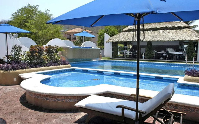 Canadian Resorts Huatulco