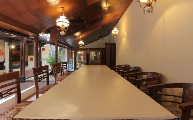 OYO 194 Hotel Sapta Gria
