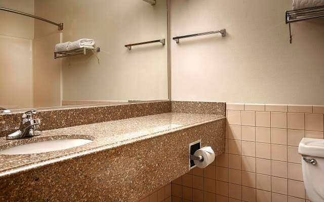 Best Western Inn & Suites