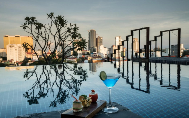 Patio Hotel & Urban Resort