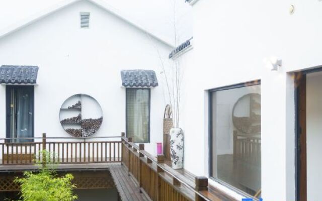 Wuxi Dayin Mountain Residence Garden Homestay
