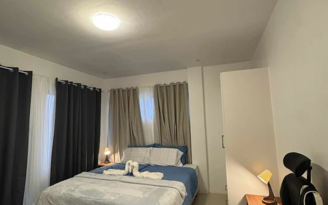 Oia Suites