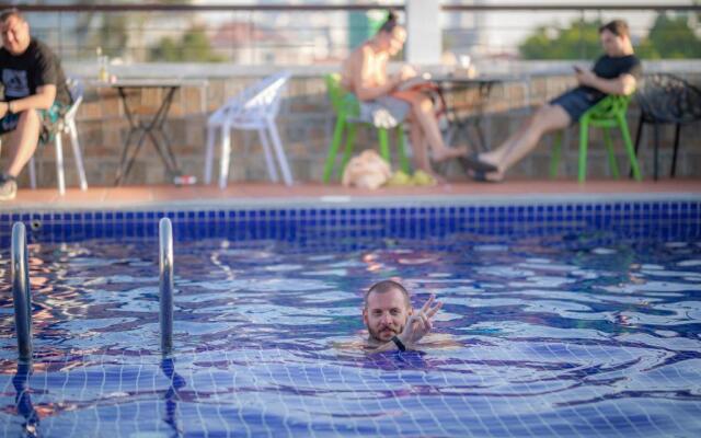 Pooltop Phnom Penh