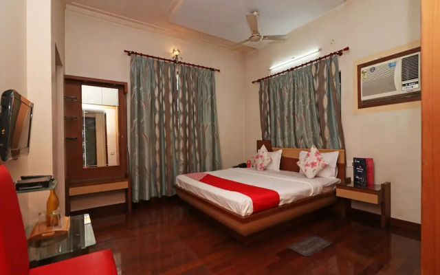 OYO 11920 Rishta Inn