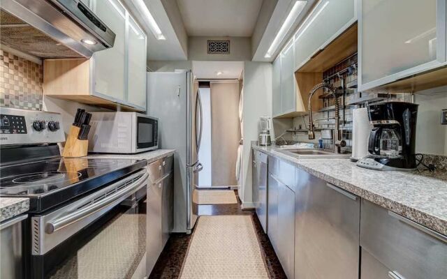 5301 Treetops - Two Bedroom Condo