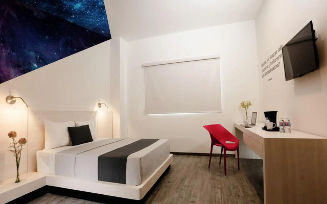 Life Hotel