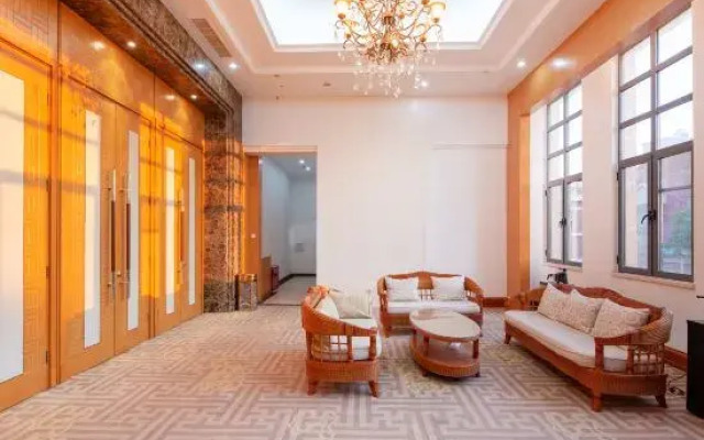 Beidaihe Yuehua Hotel(Tiger Stone Bath Shop)