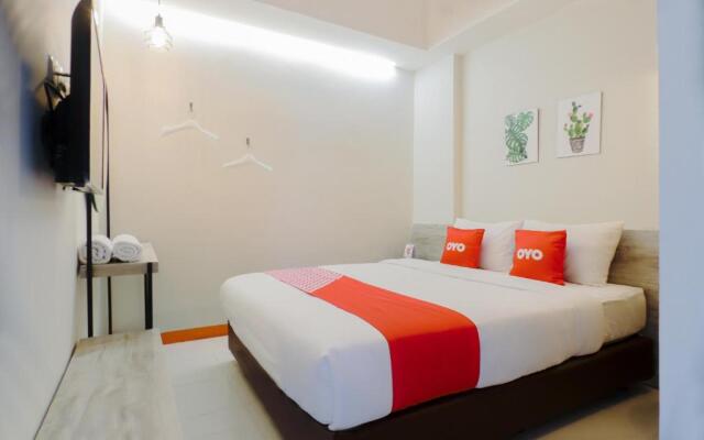 OYO 281 Hotelo