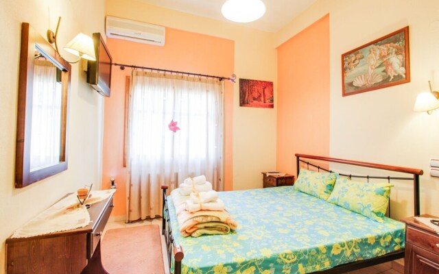 Alluring Holiday Home in Stournareika With Balcony