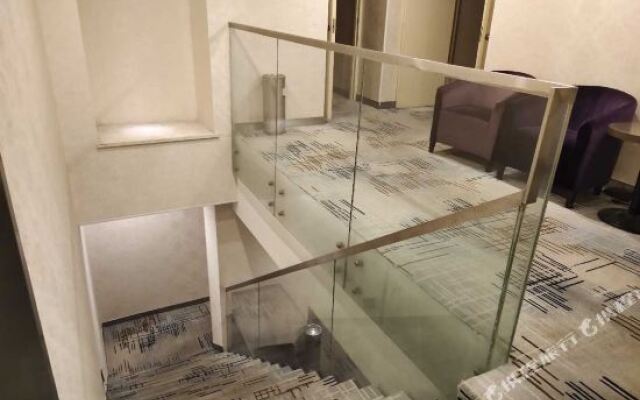 Lejia Fashion Hostel