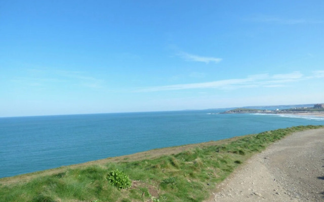 5 Fistral Waves