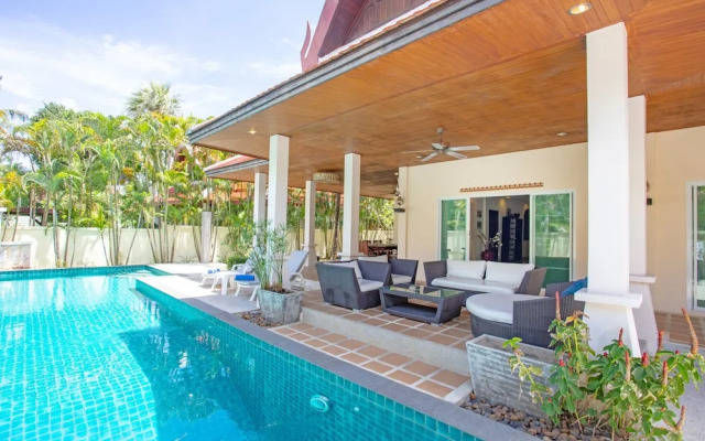 Tropical Thai Style 4BR Pool Villa Fanny