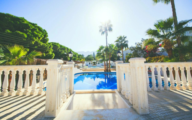 Gillham Vineyard Hotel - Adults Only