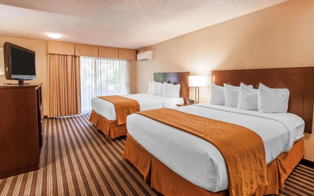 Quality Inn & Suites Vancouver - Hazel Dell