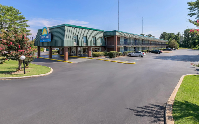 Days Inn by Wyndham Seneca / Clemson Area