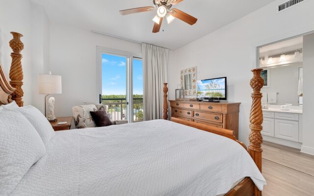 Beach Colony West 4D