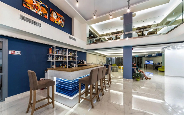 Pollis Hotel