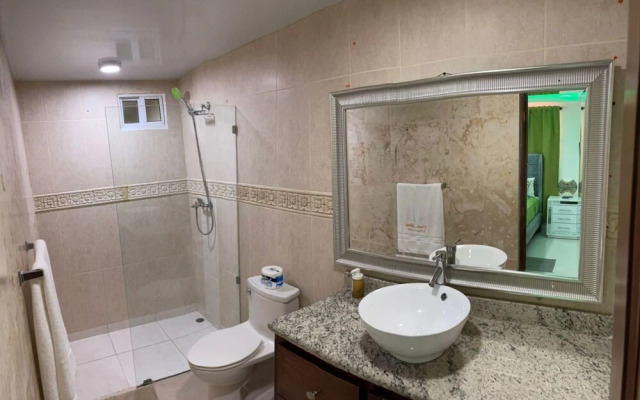 Room-cozy 1bd With Common Jacuzzi