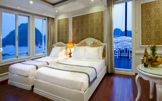 Signature Halong Cruise