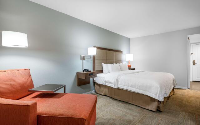 Hampton Inn & Suites Florence Center