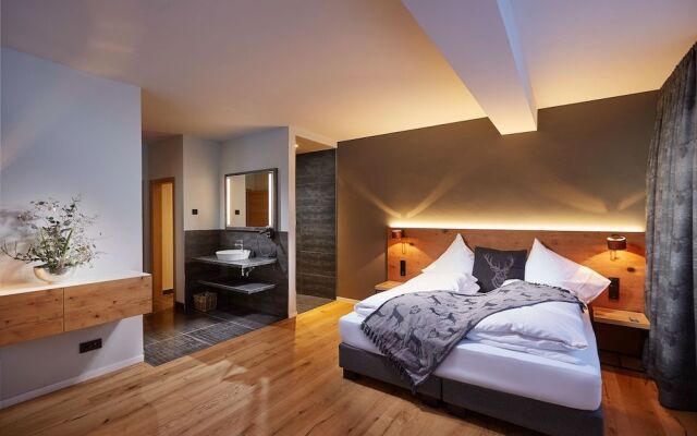 Black Forest Lodge