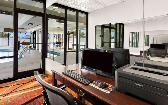 Best Western Knoxville Suites - Downtown