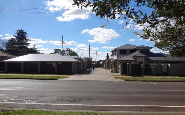 21 on Hursley Motel Apartments