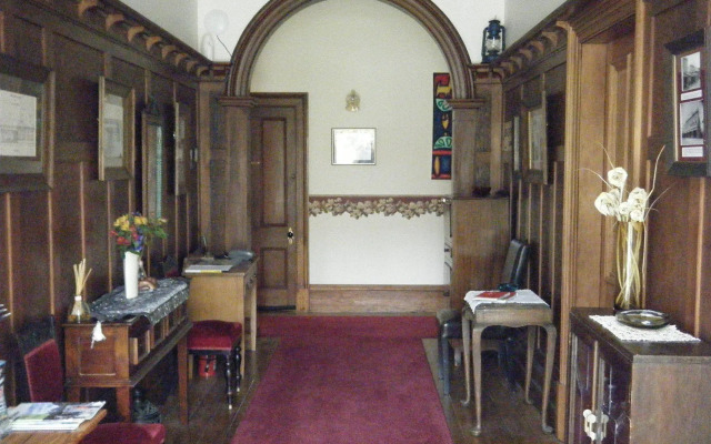 Collingwood Manor Bed & Breakfast