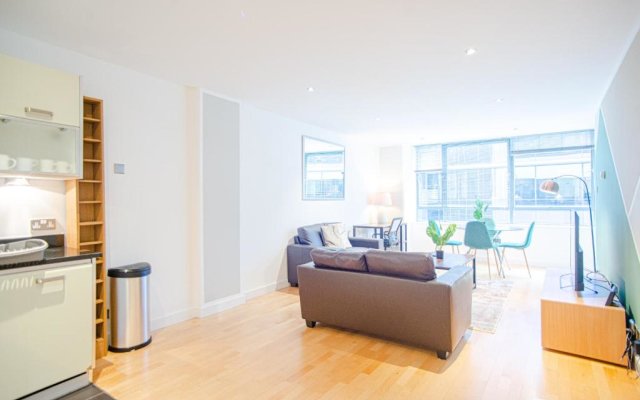 One Bed Serviced Apt in Farringdon