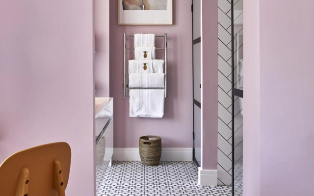 Pineapple House Boutique Hotel