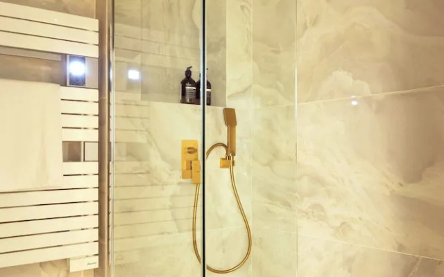 Elegant Apartment - 2br- 6P- Gare Saint Lazare