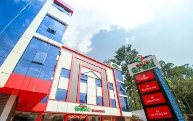 OYO 24817 Wayanad Royal Grand