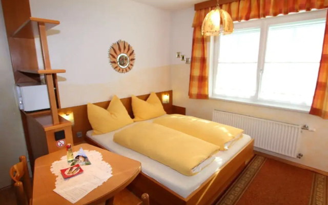 Apartment Near Nassfeld Ski Lift With Pool