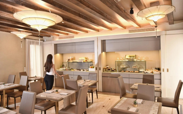 Santa Croce Boutique Hotel