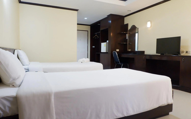 Auychai Grand Hotel