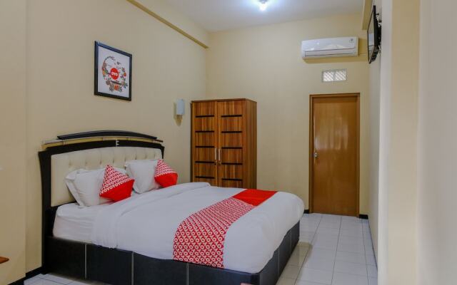 Uniga Malang Family Residence by OYO Rooms