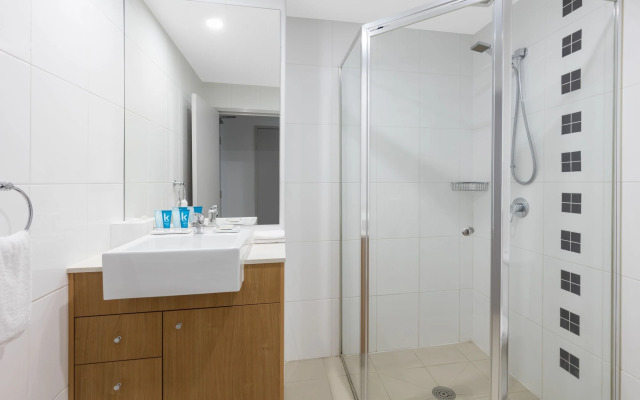 Meriton Suites Waterloo
