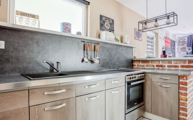 Cosy Apartment in Eperlecques with Fireplace