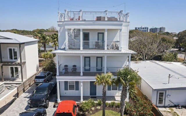 Decked Out by Five Star Properties