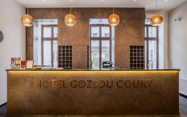 Hotel Gozsdu Court