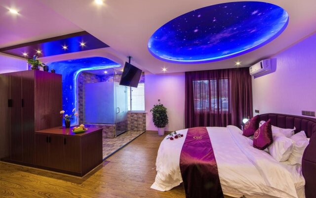 Dream In Jiangnan Hotel