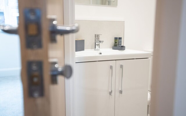 Waterview Boutique Apartments by Opulent Living Serviced Accommodation Torquay