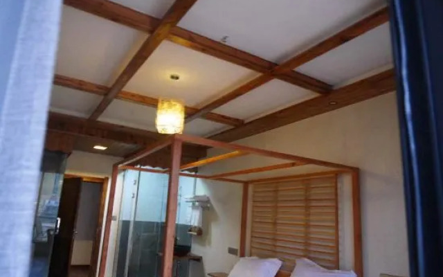 Mogan Mountain Small Douwu Inn