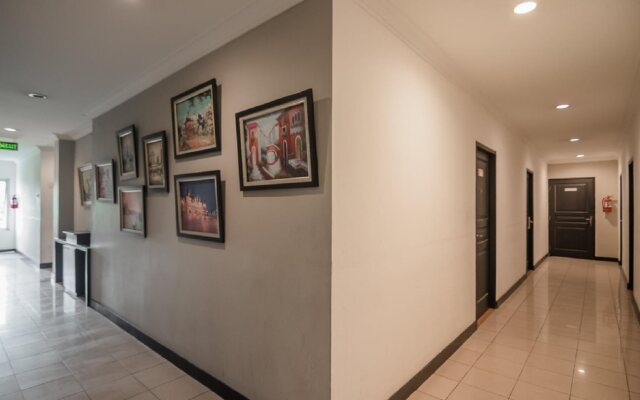 Hotel Feodora by RedDoorz